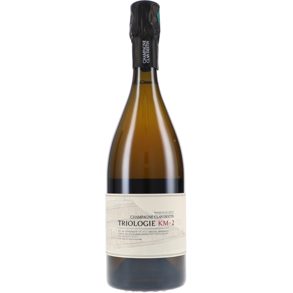 Triologie KM-2 2022 – Clandestin